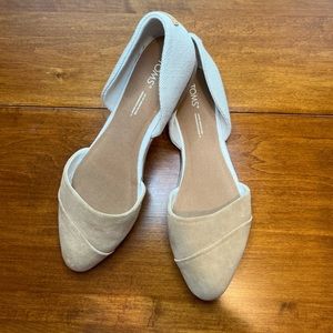 TOMS Flats